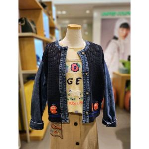 베네통 UCB 니트믹스 크롭 데님점퍼 BAJP13411이미지입니다. 누르면 해당 게시물로 새창이동합니다.