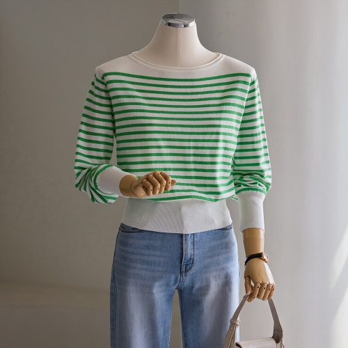 커스텀에이블 보트넥 스트라이프 배색 니트_T2604KN056A