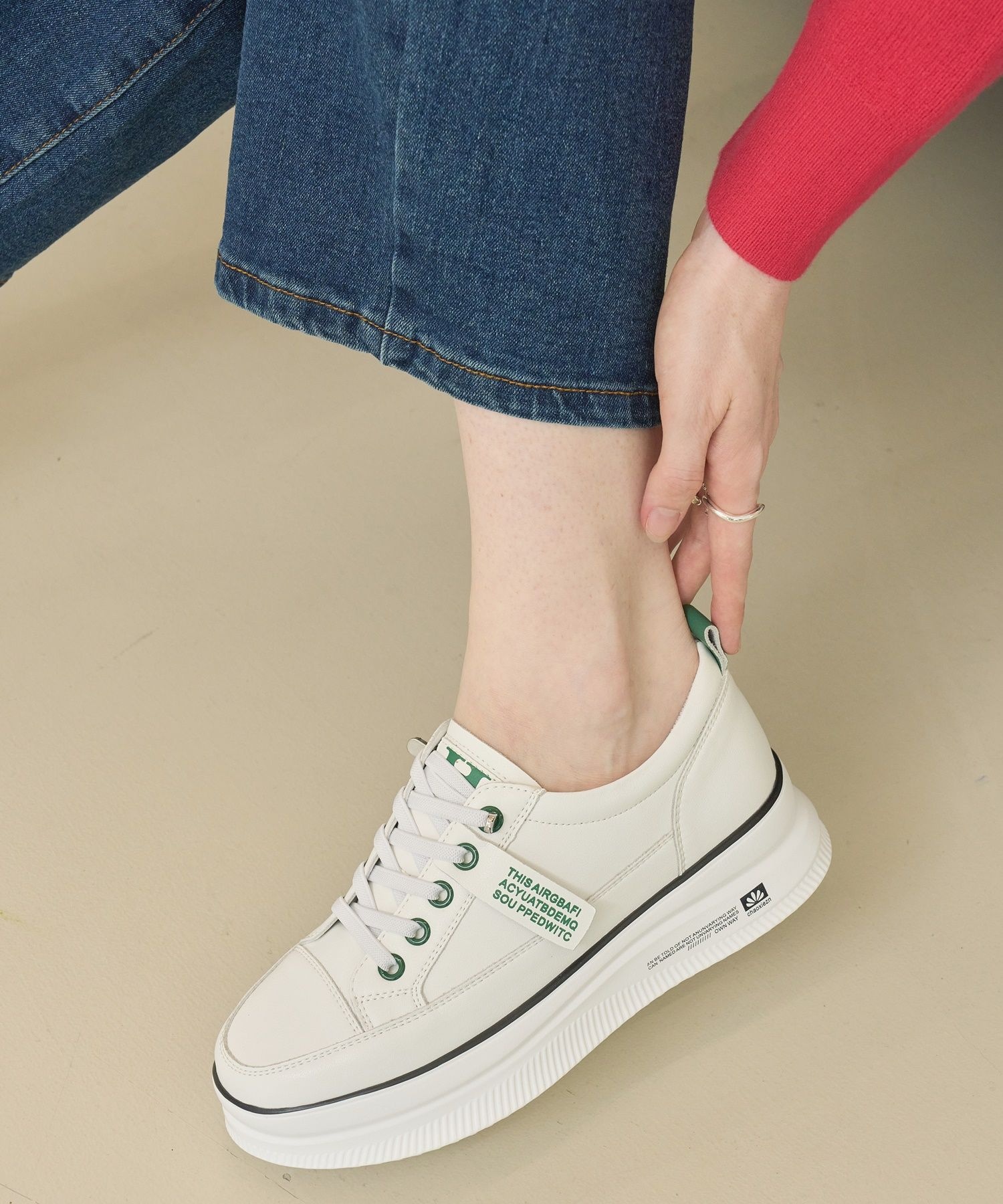 헨리메인 천연가죽 라인 키높이 경량 스니커즈 6cm H24SOJWC501_이미지