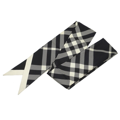 버버리 스키니 체크 실크 스카프_8094701이미지입니다. 누르면 해당 게시물로 새창이동합니다.