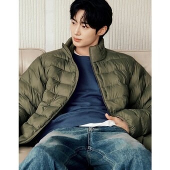 지오다노 <b>남성</b> 목넥 경량 <b>패딩</b> 01076920