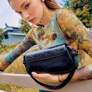 비비와이비 BBYB Lala Shoulder Bag 라라 숄더 바게트백 크링클드 핑크 09L3210D5_이미지
