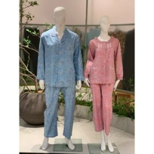 비너스 잠옷 은은한 파스텔톤의 로맨틱한 느낌의 면모달 꽃나염 커플 파자마 VPA4305_이미지