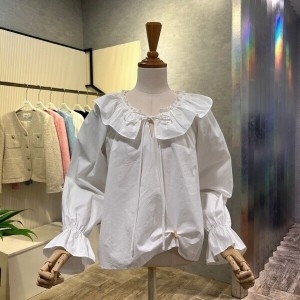 에이비에프지 프릴 넥 스트랩 블라우스 AOZ2HB361_이미지