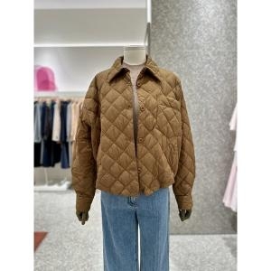 지고트 포켓 카라 루즈핏 누빔 점퍼 JPAE2PD073