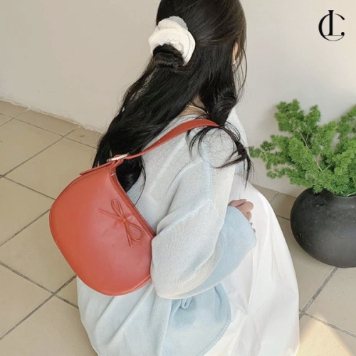 엘케이트 여성 토트백 반달 리본 호보백 데일리 가방 LCB258