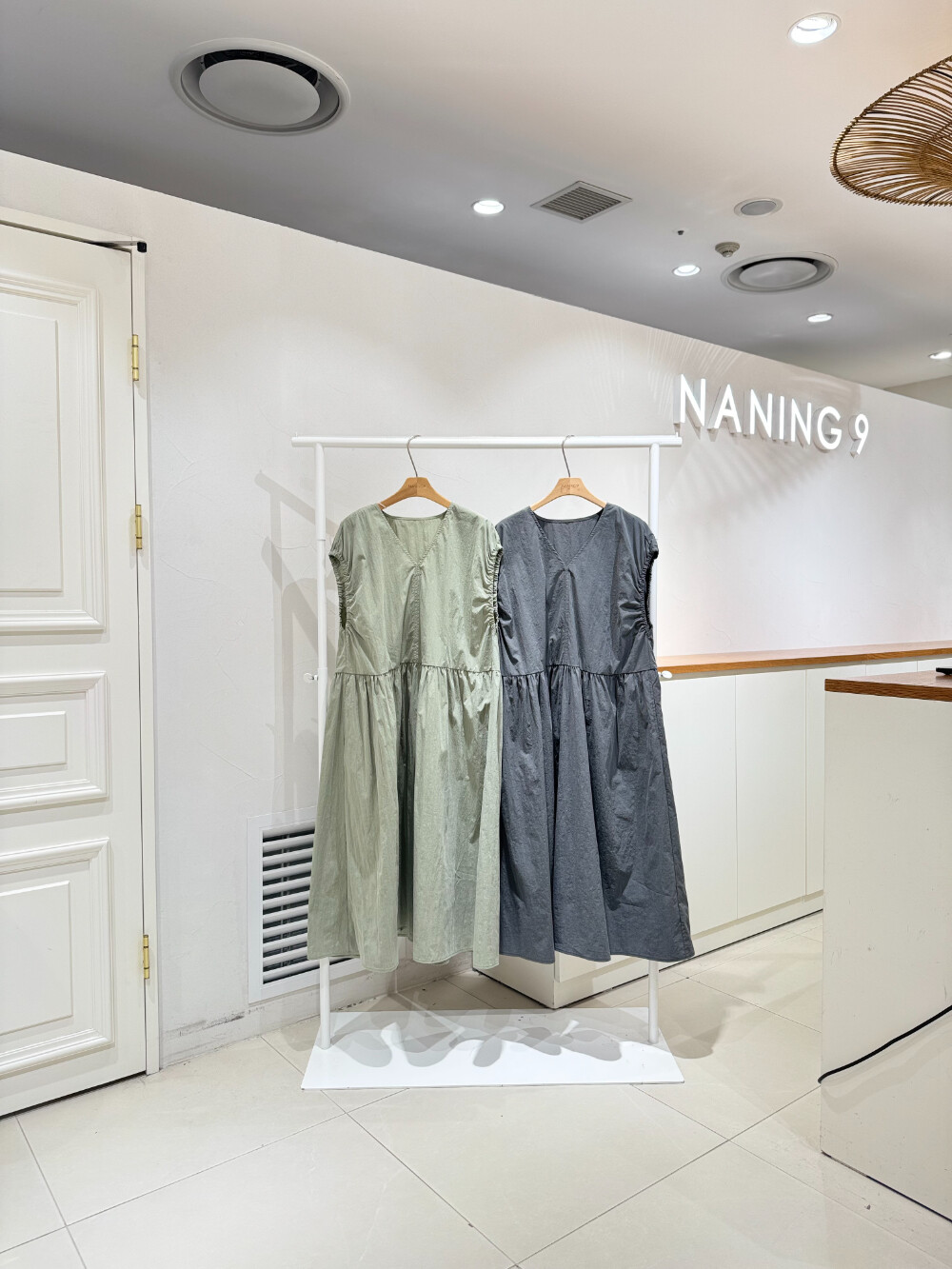  난닝구 스타필드코엑스점 카즐디원피스 1126B2OP01F