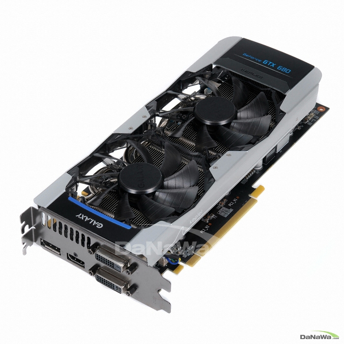 ������ ������ GTX680 GC D5 2GB