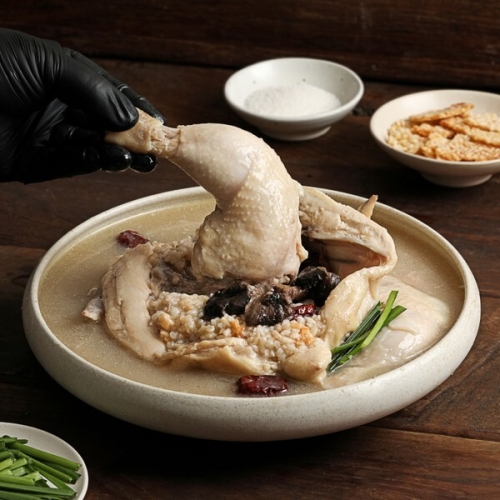 다담 마음식당 능이품은 한우사골 누룽지 삼계탕 1.1kg (1개)