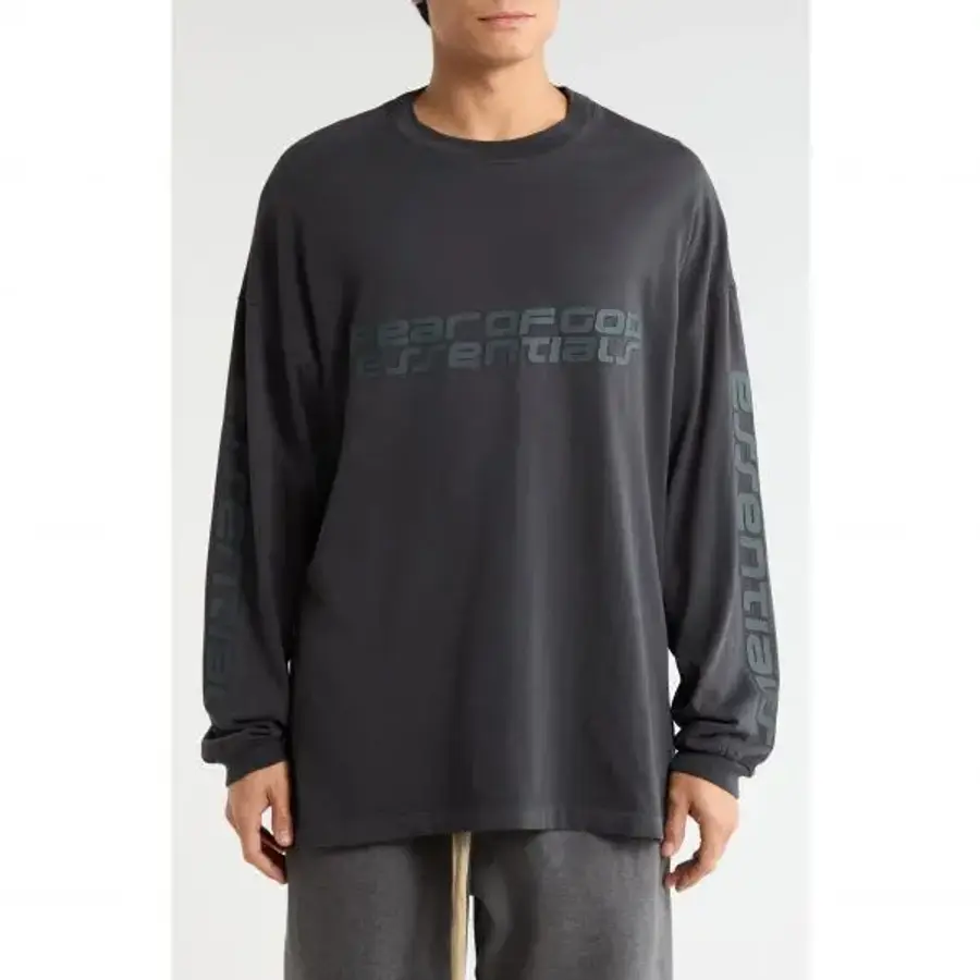 에센셜 Fear of God Essentials 피어 오브 갓 스 90년대 로고 긴소매 면 그래픽 티셔츠 7559278_이미지