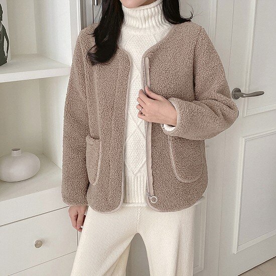 트라이씨클 모리스커밍홈 뽀글이 라운드넥 점퍼 M2410JP007D