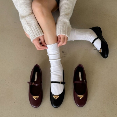 짝꿍닷컴 LKFNC 여성 2컬러 둥근코 골드 장식 플랫 RJ-an9178