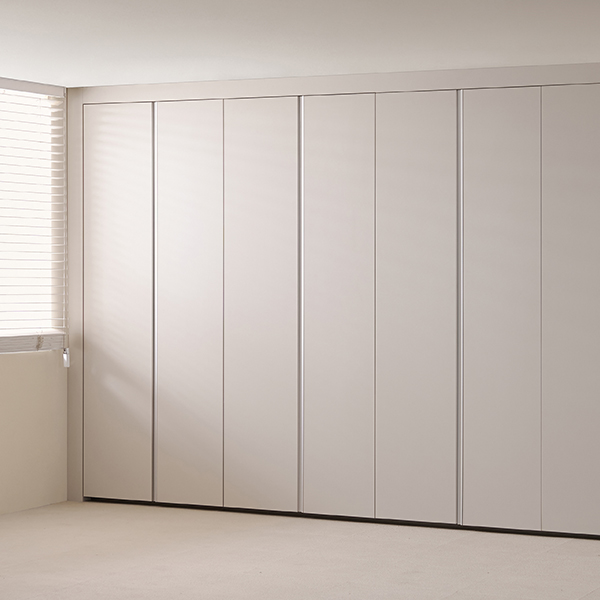 동원가구 솔리에 도비니트 여닫이 붙받이장 (240cm)