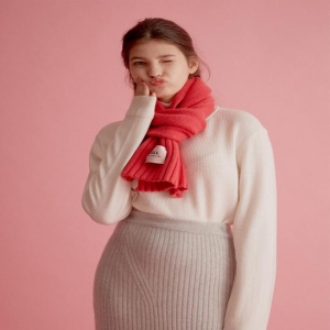  질스튜어트 핑크 캐시미어 혼방 로고 머플러_JLMU9F674P2