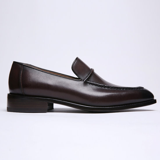 �������۴� �÷����� �˷� ��Ƽġ ����