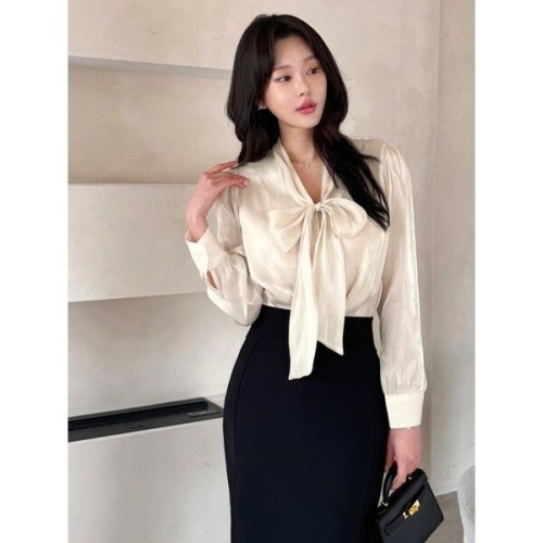 모리스커밍홈 글리터 타이 블라우스_M2503BL016A_이미지