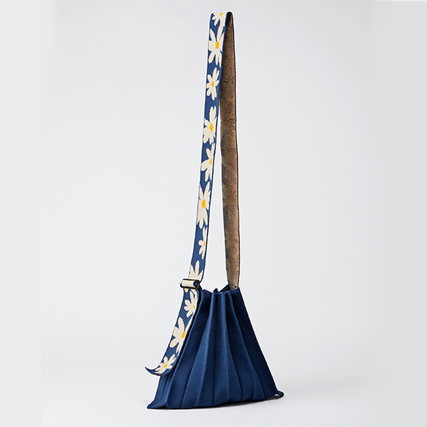 조셉앤스테이시 Lucky Pleats Knit Daisy Wing (Classic Navy)_이미지