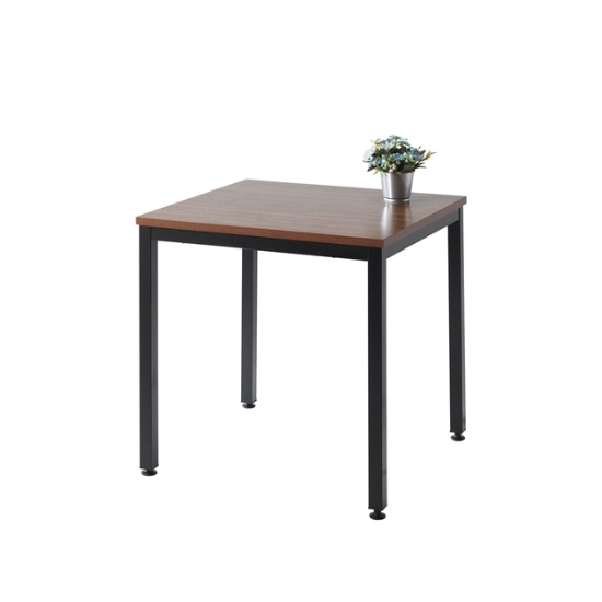 아이앤 루벤 스틸 식탁 700