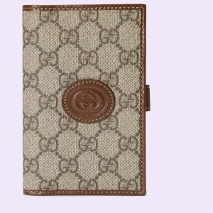 구찌 인터로킹 G 디테일 GG 여권 케이스 724562 92TCG 8563