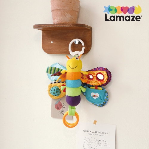 라마즈 라마즈 노랑나비 유모차완구 27024이미지입니다. 누르면 해당 게시물로 새창이동합니다.