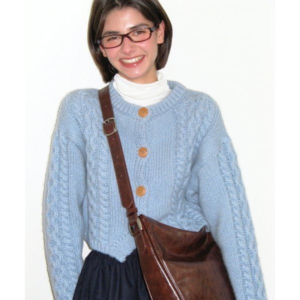 썸웨어버터 SOMEWHEREBUTTER woodbutton cable cardigan light blue BT23WCA00LF 391.._이미지