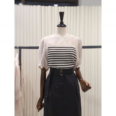 대현 ZOOC 여성 스트라이프 니트 배색 반팔 블라우스 V232PSC940