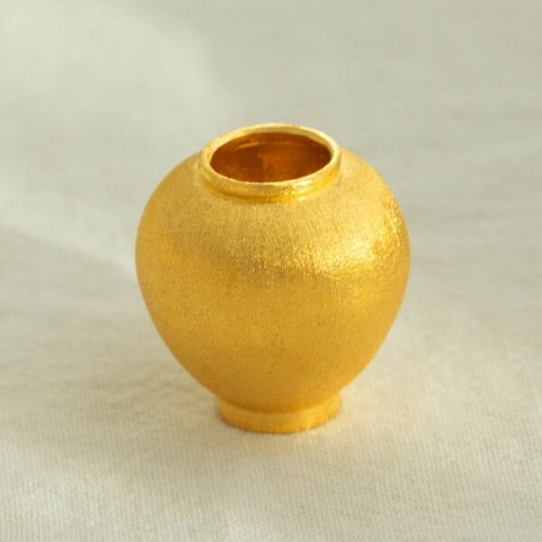 한국금다이아몬드 달 항아리 오브제 5g이미지입니다. 누르면 해당 게시물로 새창이동합니다.