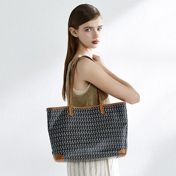 에스콰이어 여성 클로이 올인원 쇼퍼백 EXEFHB035BR이미지입니다. 누르면 해당 게시물로 새창이동합니다.