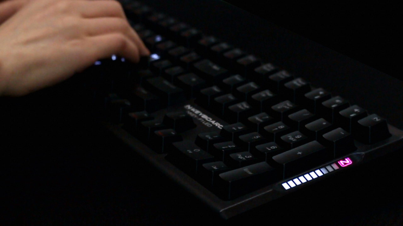 스카이디지탈 NKEYBOARD NKEY-F1 LED 게이밍키보드 (갈축)_이미지