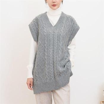 오노마 ONM 쌀쌀한 환절기 오버핏 심플 데일리 여성 브이넥 조끼 S9206985