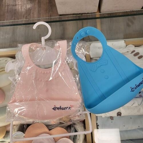 압소바 입체턱시도 실리콘 턱받이 (EUA36101A11)