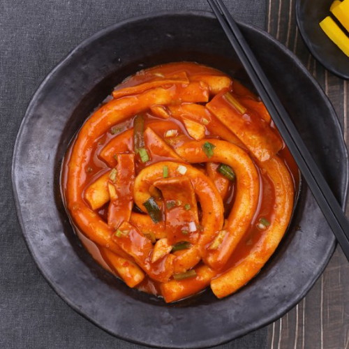 데이웰즈 프리미엄 마라 롱 쌀떡볶이 235g (1개)