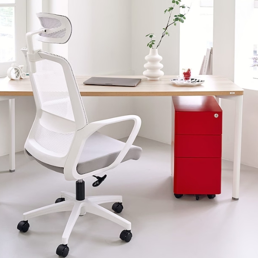 ���� ť�� 3�� �̵��� å�󼭶� 300