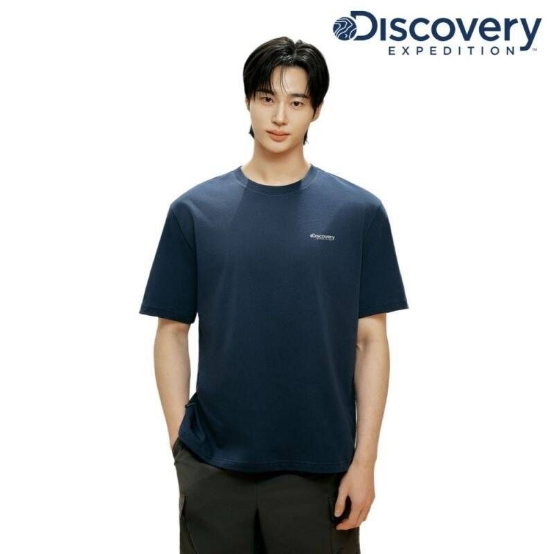 디스커버리 유니 프레시벤트 리조트 그래픽 반팔티셔츠 DXRS7T063_이미지