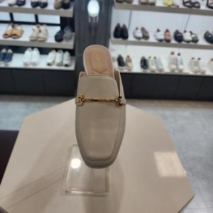 엘칸토 HC10 데일리여성블로퍼아이보리 LCWO81U41339