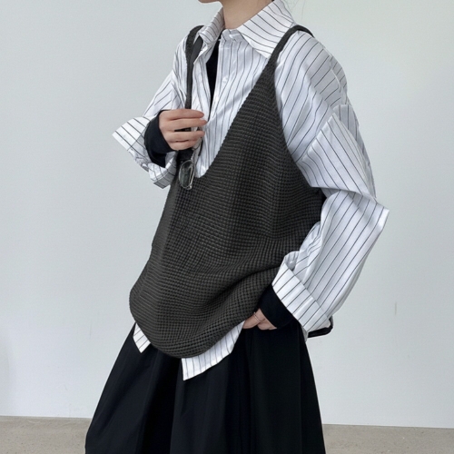 와플 에이시크 빅포켓 딥브이넥 니트 베스트 C26AVE104_이미지