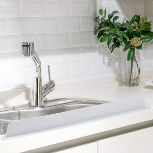 [불명] 인콕 실리콘 싱크대물막이 와이드형 75cm이미지입니다. 누르면 해당 게시물로 새창이동합니다.