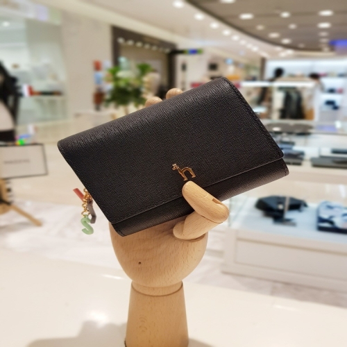 헤지스 여성 골드퍼피 로고 레터링장식 3단 가죽 반지갑 HIWA5E605BK_이미지