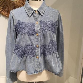 르피타 HC06 레이스 패치 청 블라우스 라이트 블루 레이스 패치 청 블라우스 L2 E45729640_이미지