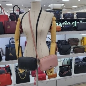 마리끌레르 DP01 미니미 크로스백 MC 크로스백 217024이미지입니다. 누르면 해당 게시물로 새창이동합니다.