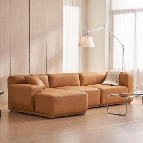 �����Ͽ콺Ȧ�� ���� ī��ġ�� �Ǹ��ܷ��� ���� ���� 4�ο�