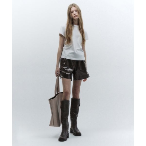 인사일런스 INSILENCE WOMEN 글로시 쇼츠 BROWN IW2D2PT06BR 479757