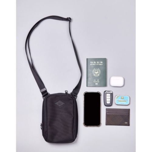 닥스 DBHO5EP08BK 도난방지 폰백 여행 SAFE AWAY 블랙 나일론이미지입니다. 누르면 해당 게시물로 새창이동합니다.