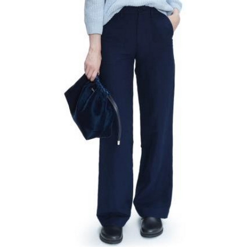 IAJ, 네이비 블루이미지입니다. 누르면 해당 게시물로 새창이동합니다.