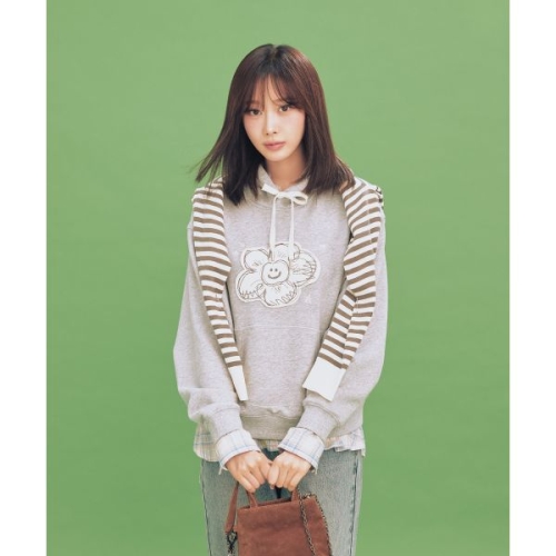 와키윌리 후드티 KQJ WA2601HD63GR 우먼스 빅릴리 세미오버 후디 그레이이미지입니다. 누르면 해당 게시물로 새창이동합니다.