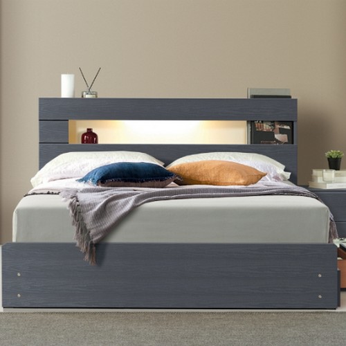 �������� ���� ������� 1�� ���� LEDħ�� Q