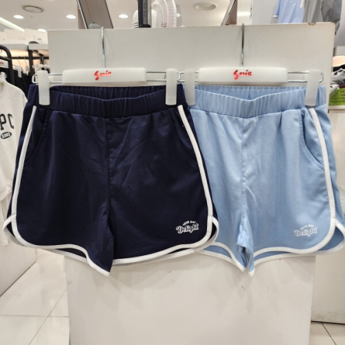 소이 3부 돌핀 셋업 바지 24M1760-1_SC이미지입니다. 누르면 해당 게시물로 새창이동합니다.