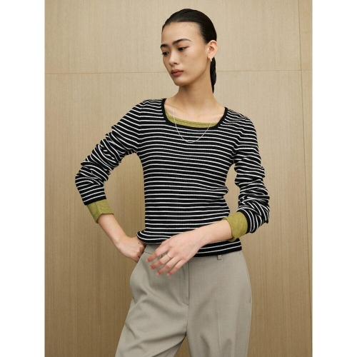 삼성물산 에잇세컨즈 온고잉 립 스트라이프 스퀘어넥 풀오버 블랙 325951LY35