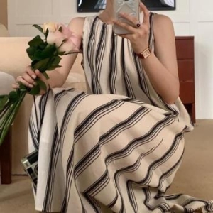 여성 린넨 스트라이프 나시 뒤리본 롱 원피스 S33434239