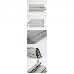 발렌티노 UW2B0E80 YRK P45 락스터드 클러치백